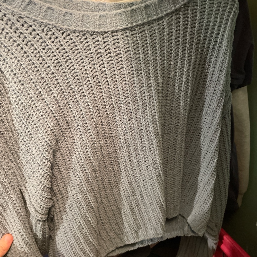 Arizona Jean Company Gray Crew Neck Sweater